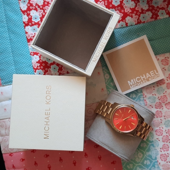 Michael Kors Runway Quartz Stainless Steel Bracelet Watch - Picture 3 of 5